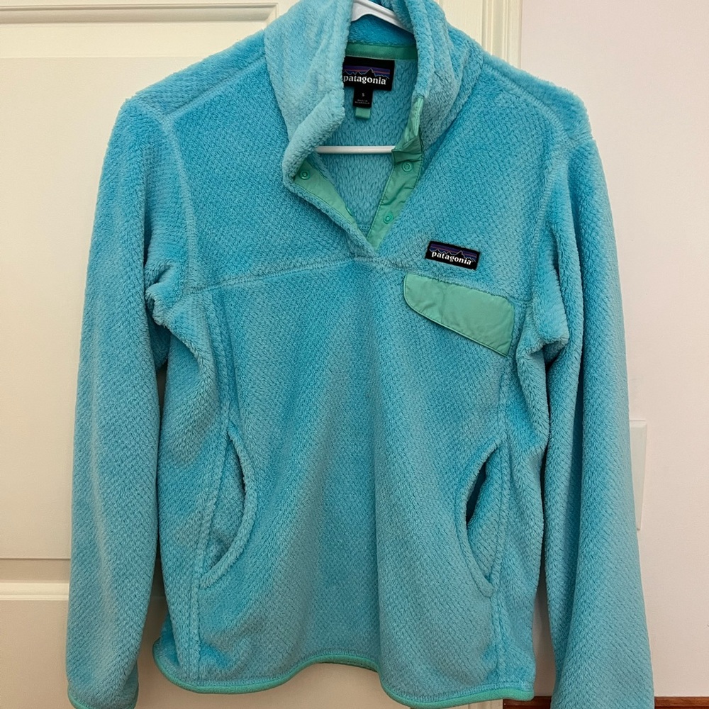 Patagonia teal sweater